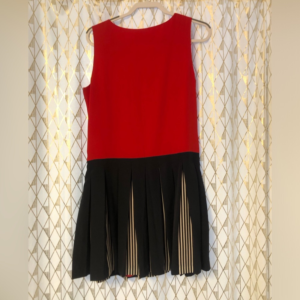 Tommy to Zooey by Hilfiger drop waist, red, white, navy pleated dress - sz 8 - Picture 6 of 8